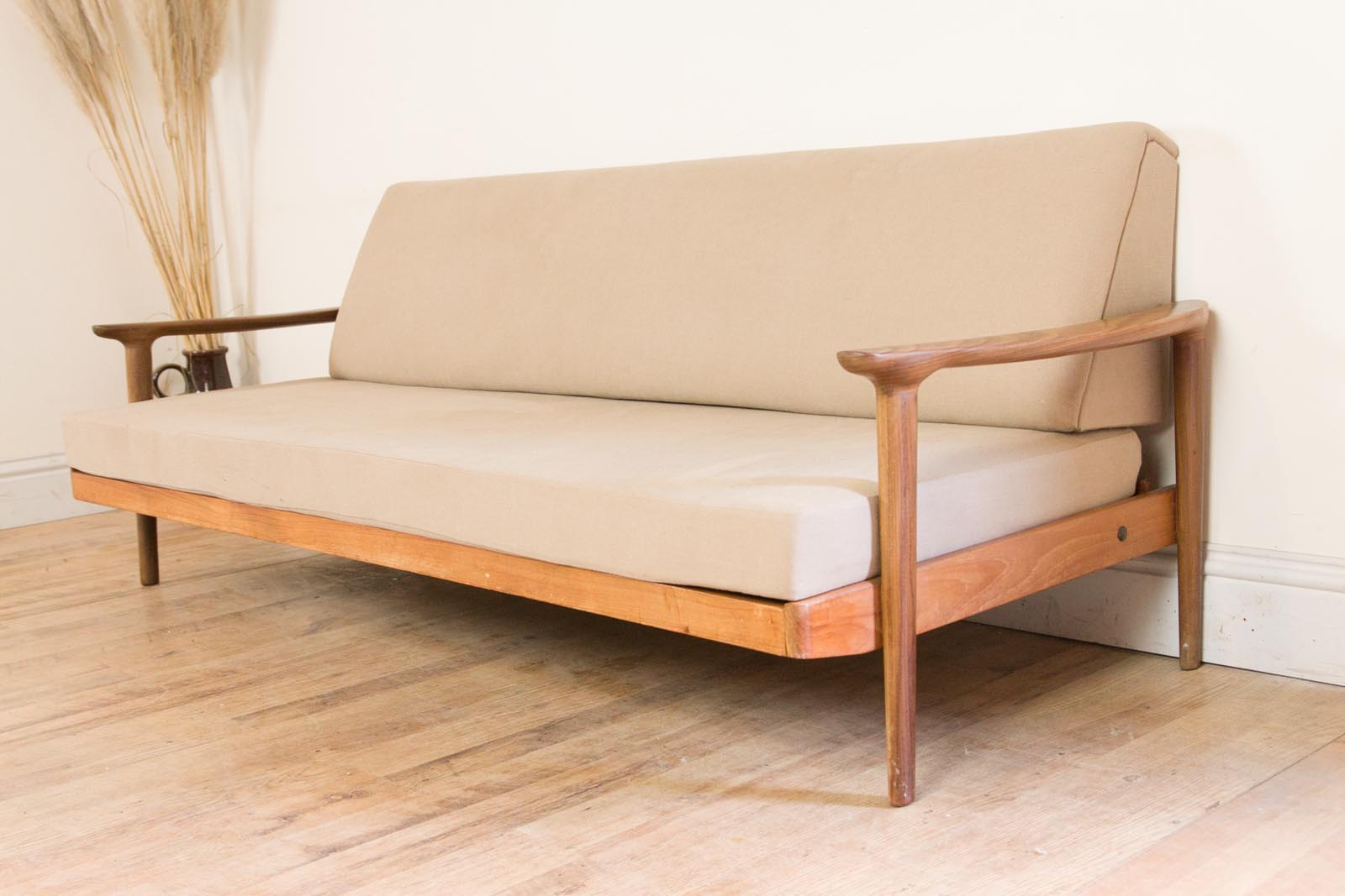 guy rogers sofa bed